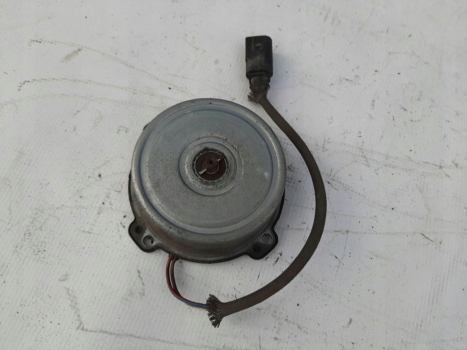 ventilátor chladiče Prawej Audi Allroad C5 4.2 V8