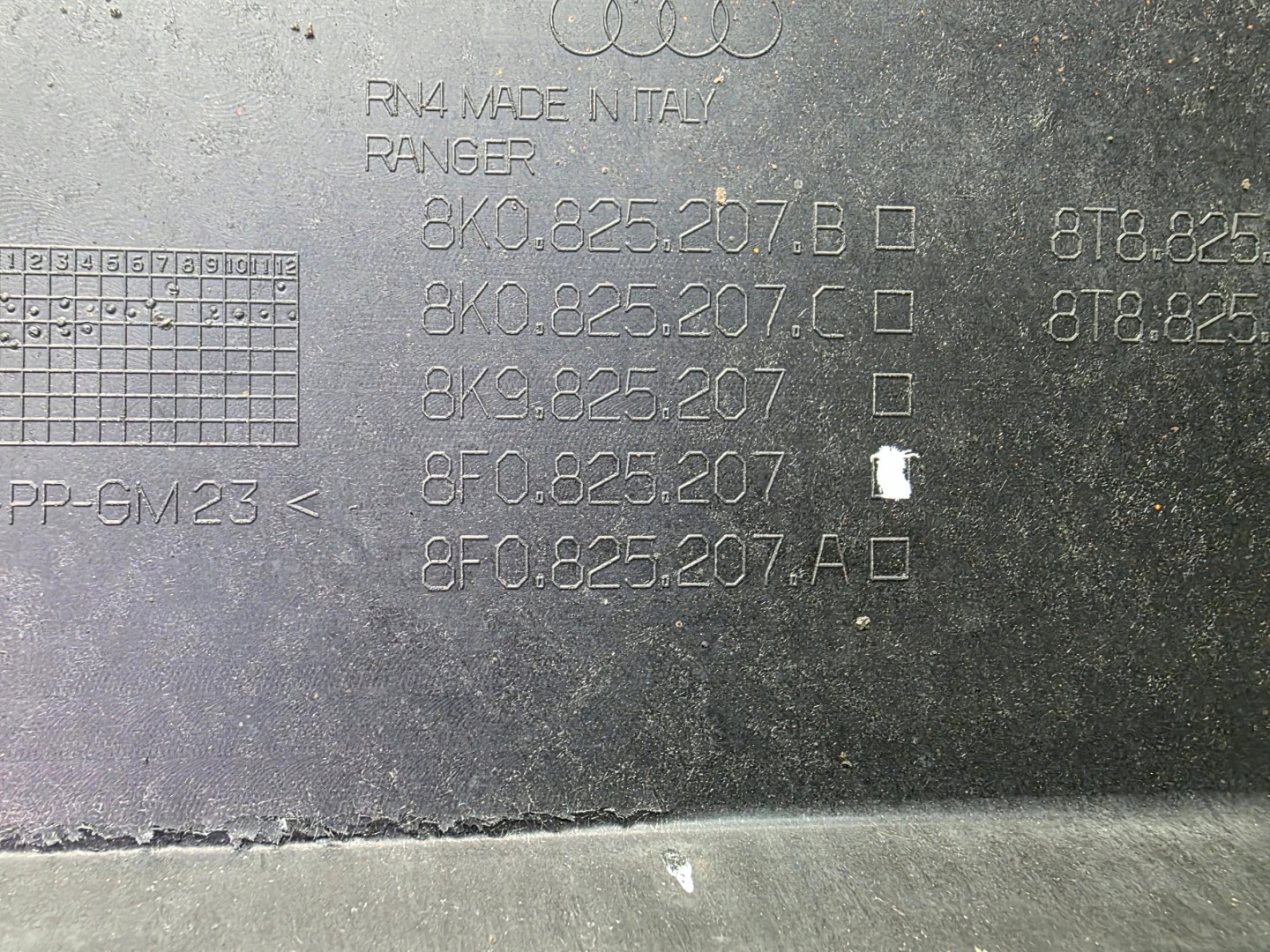 cover chassis left left front DUZA AUDI A5 8F CABRIO 8F0825207