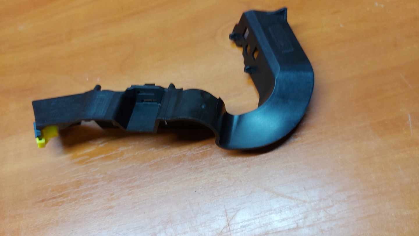 bumper bracket left front front TOYOTA AUDI A5 F5 16