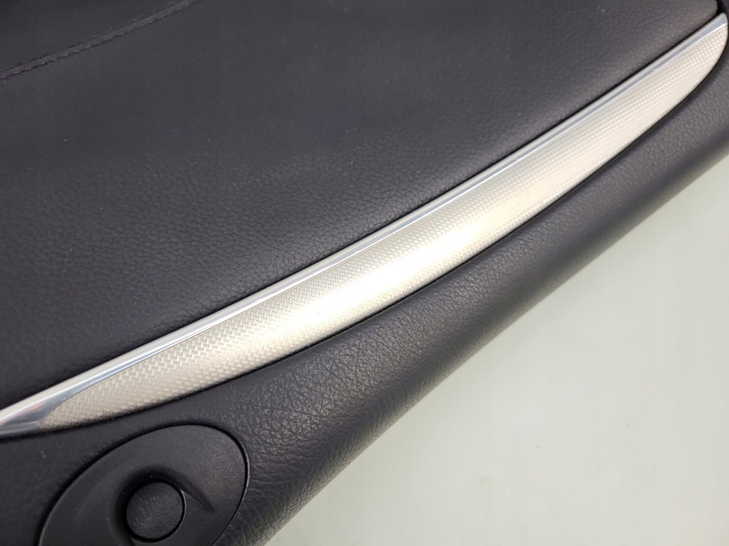 MERCEDES CLK A209 W209 CABRIO side upholstery left rear part