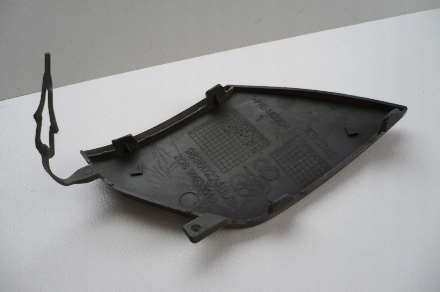 TOYOTA PROACE CITY 19- towing hook cap bumper front