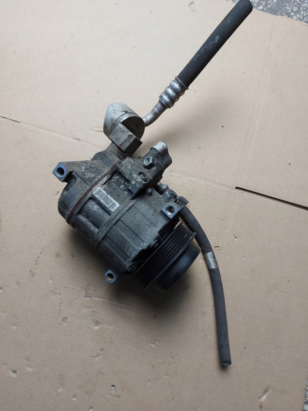 compressor pump compressor; of the air conditioning MERCEDES W204 207 CGI OE EU