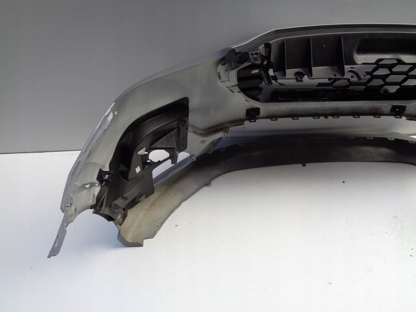 Frontstoßstange FORD PUMA 19- ST-LINE NR 48735