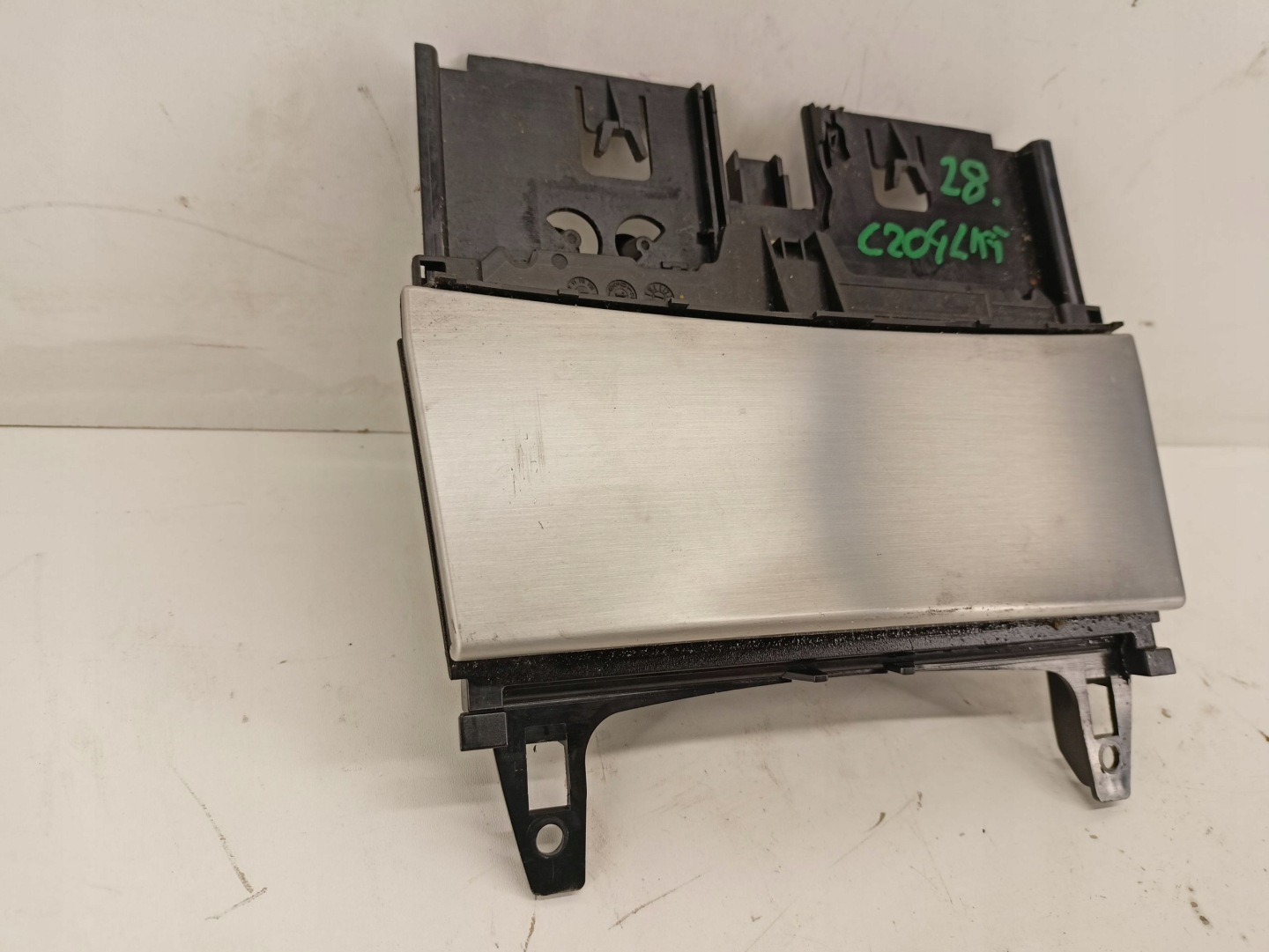 Mercedes C klasa 204 ashtray adapter dekor