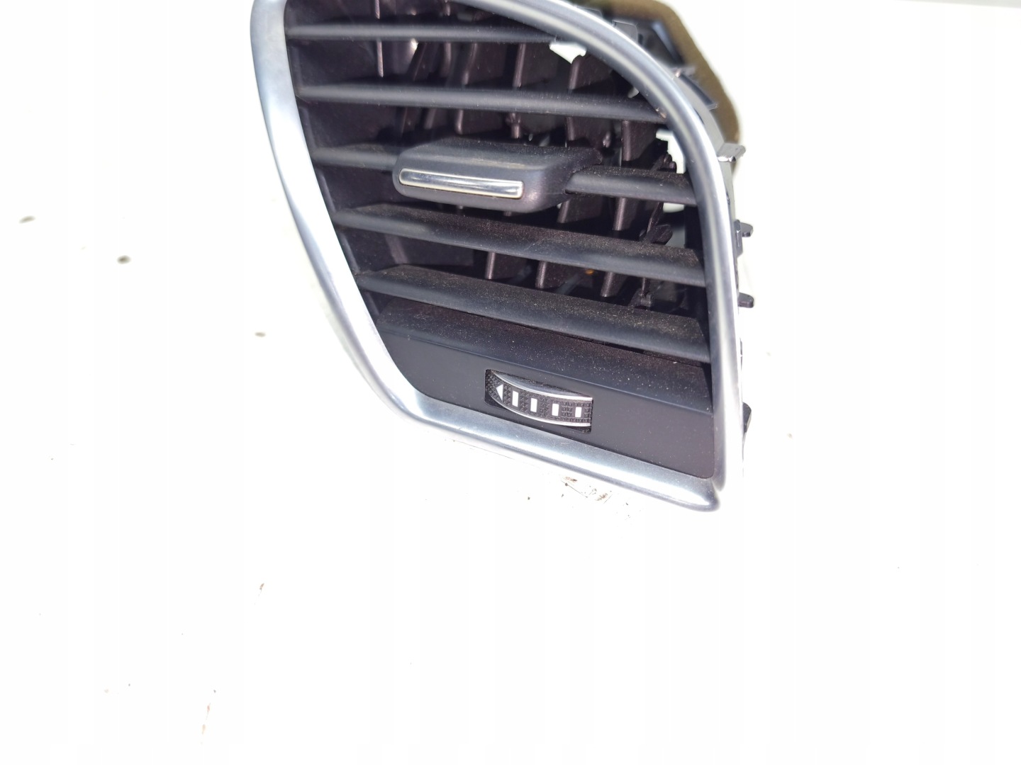grid air conditioning devices right CHROM AUDI A4 B8 A5 8T LIFT 8T1820902F