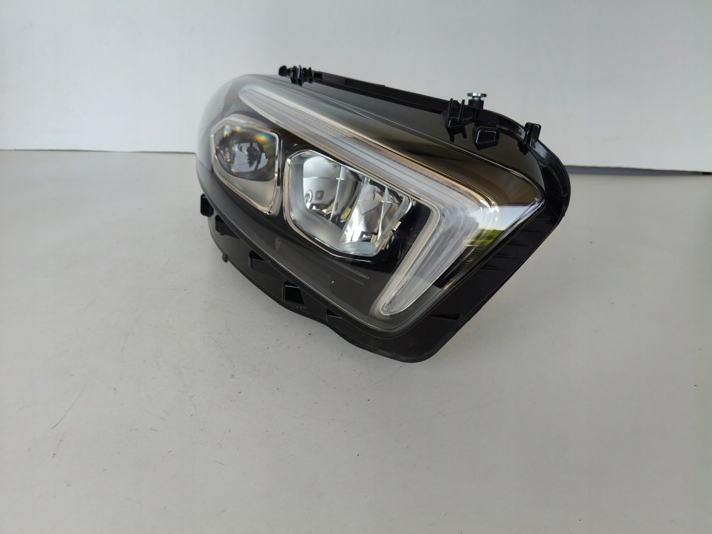 light right REFLEKTOR MERCEDES A-KLASA W177 18- FULL LED