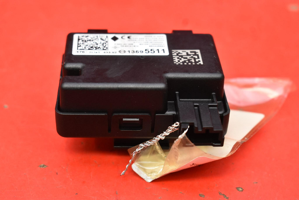 control unit module central of a lock 13595511 OPEL INSIGNIA B 17-20 +PIN