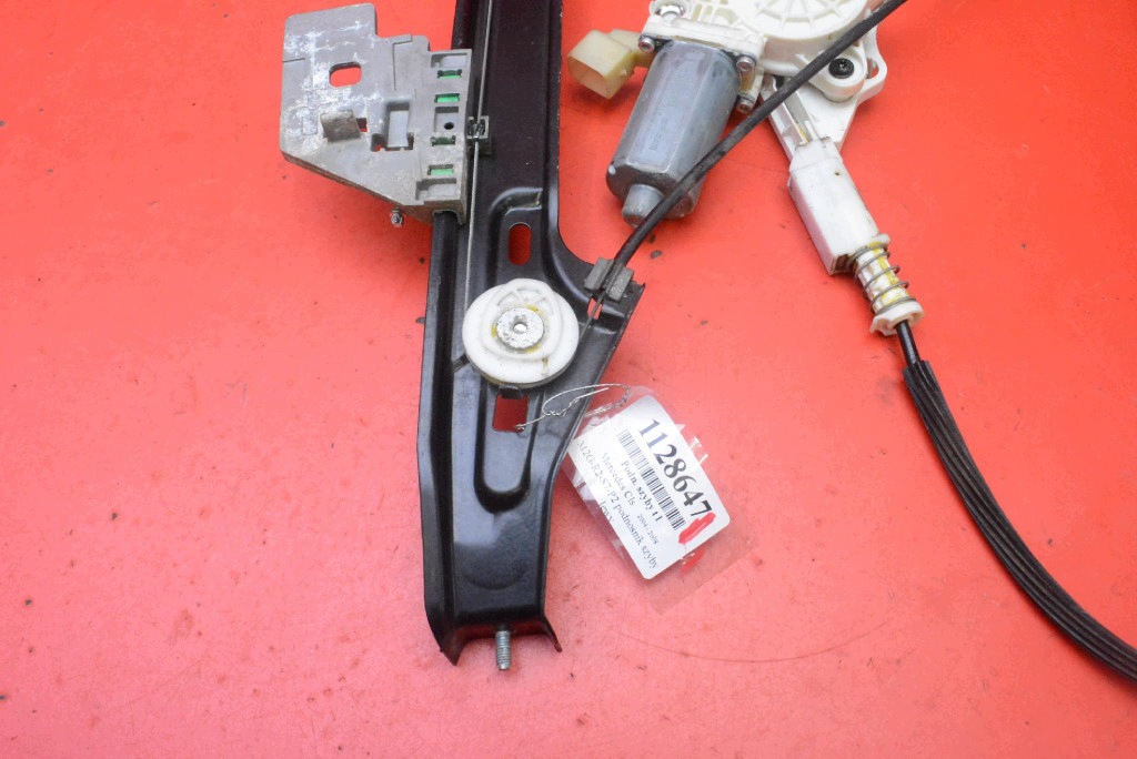 window regulator left rear part A2198200542 MERCEDES CLS C219 04-10