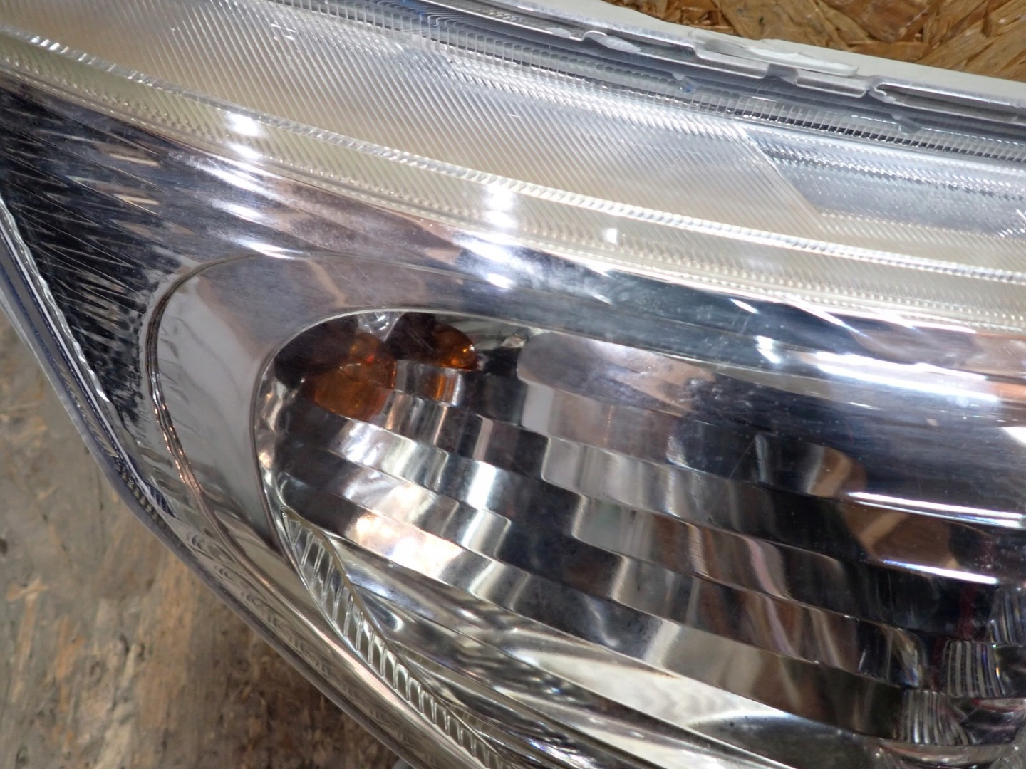 light right REFLEKTOR right DAIHATSU TERIOS 2 II J2 2005-2008R H4