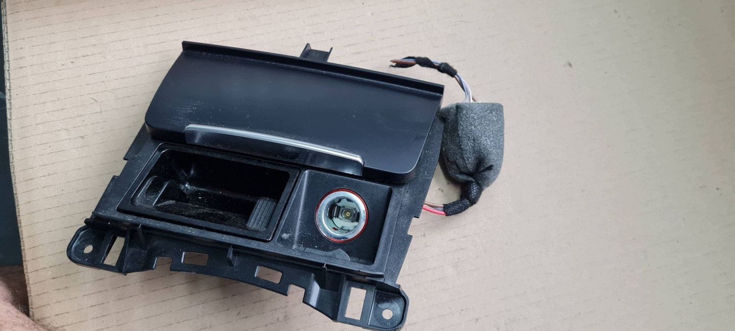 A5 8T S5 LIFT ashtray front front TUNELU 8K0857951C A4 B8 S4 LIFT