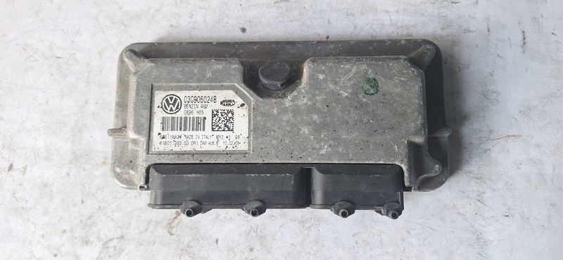 computer des motors SKODA FABIA II 1.4 03C906024B