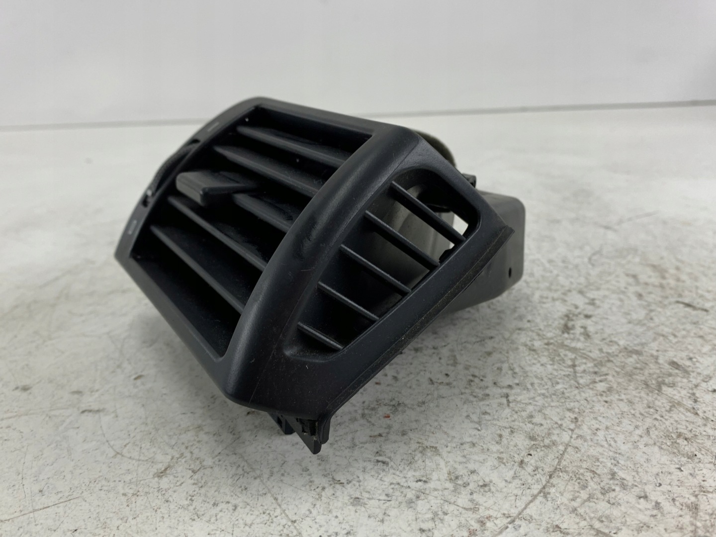 BMW E46 grid air conditioning devices right 8361898