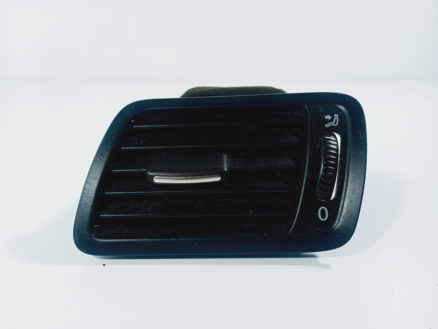 grid air conditioning devices air left driver´s OE 3C1819701E VW Passat B6 05-10