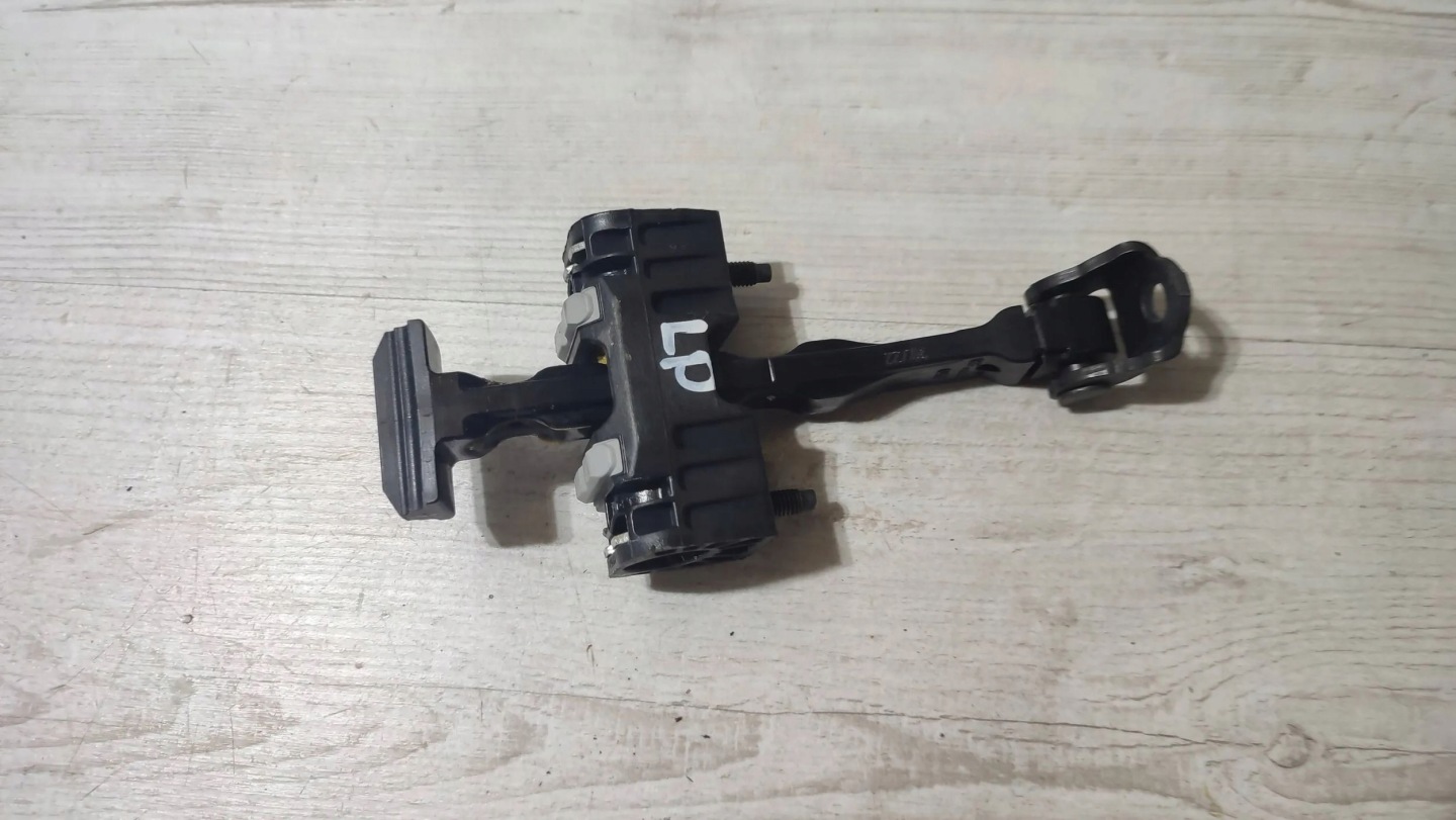 Peugeot 508 II 22r 1.2 front side left limiter door