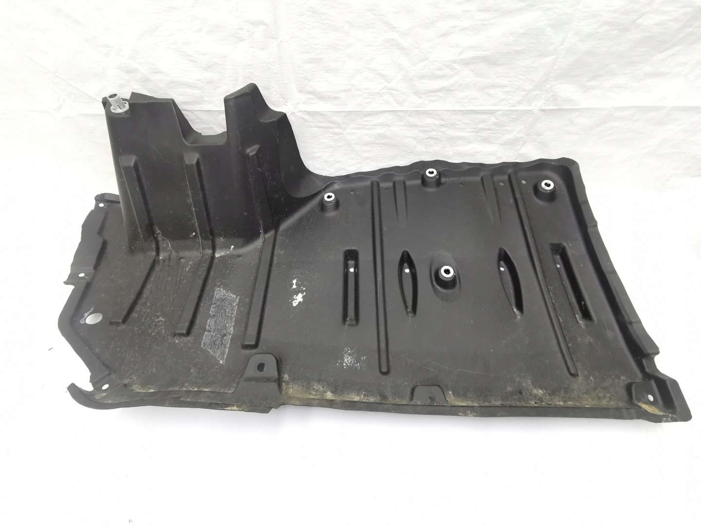 Blende Abdeckung abdeckung Unterfahrschutz heck TOYOTA COROLLA E21 Sedan 58399-02190