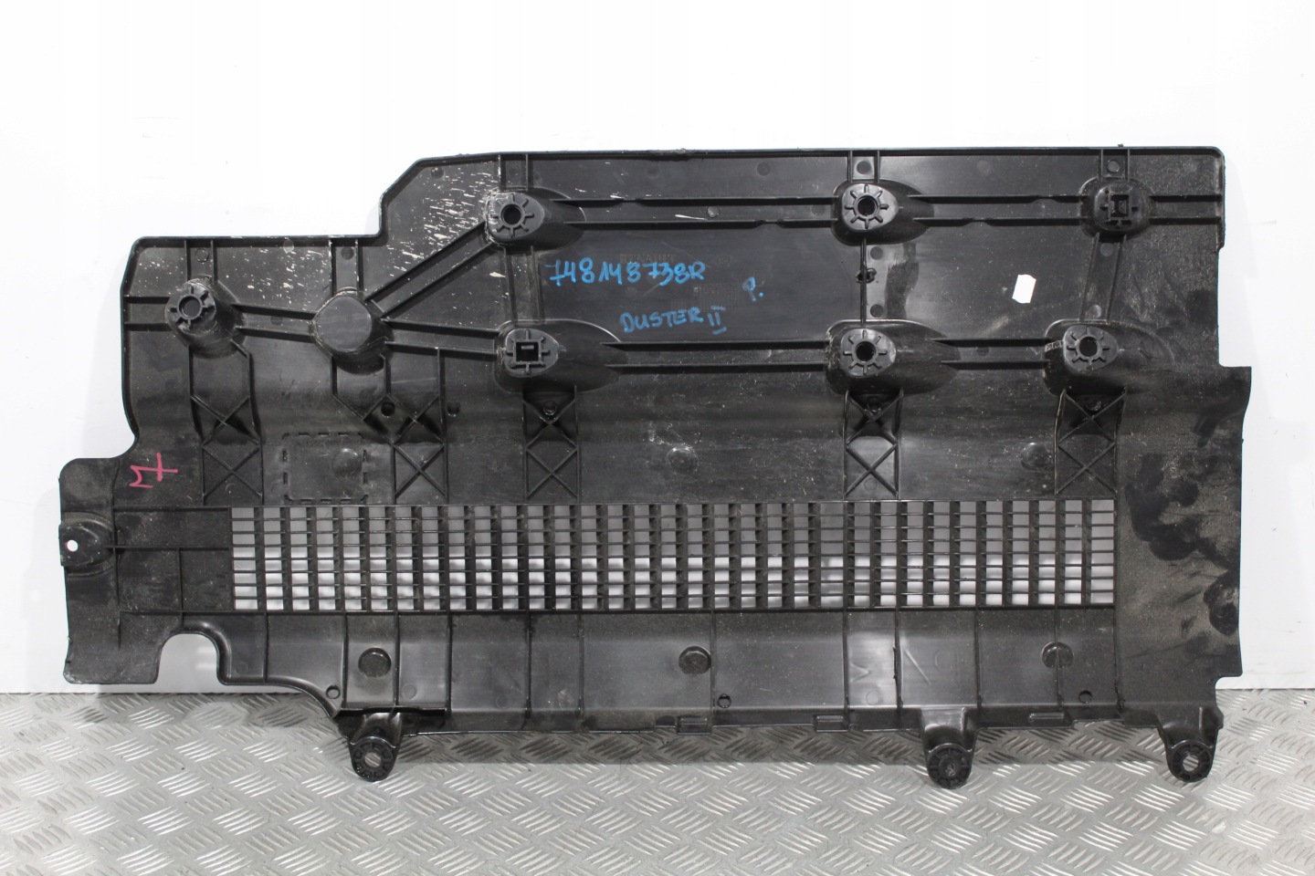cover chassis right DACIA DUSTER II 748148738R
