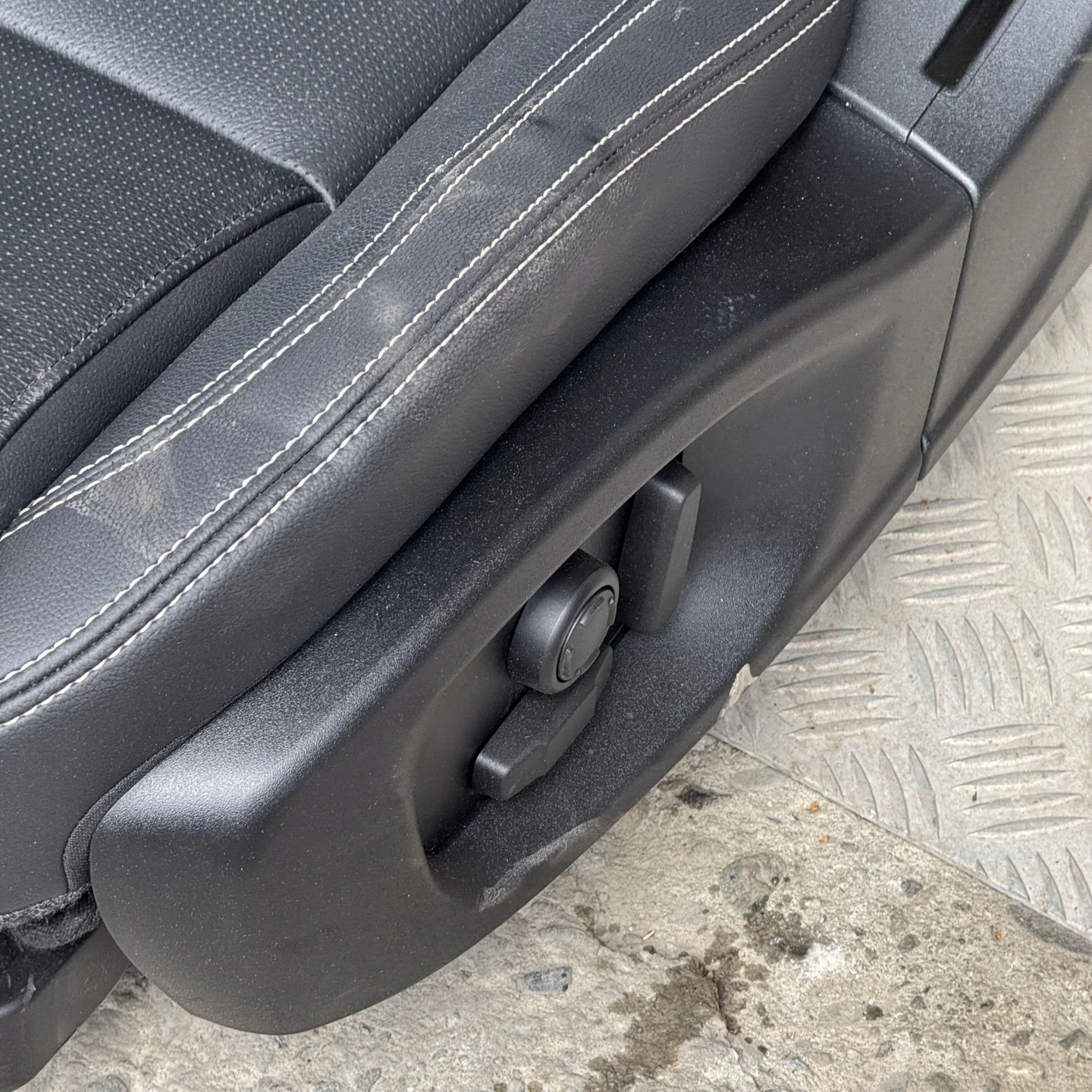 Sitze Ledersitz KOMPLET JAGUAR E-PACE 2023 ROK