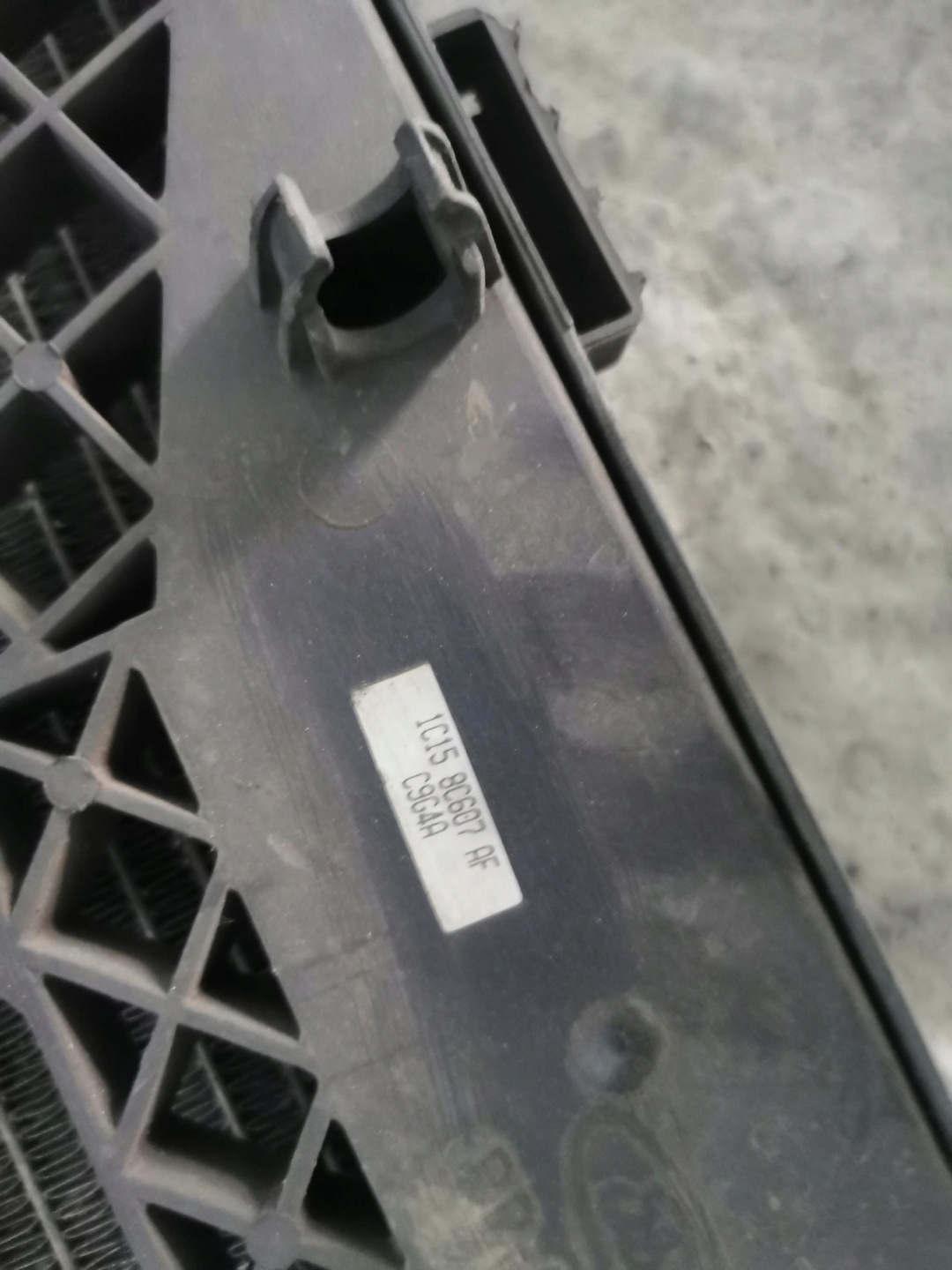 chladič ventilátor FORD TRANSIT 2.0 TDDI 00-06