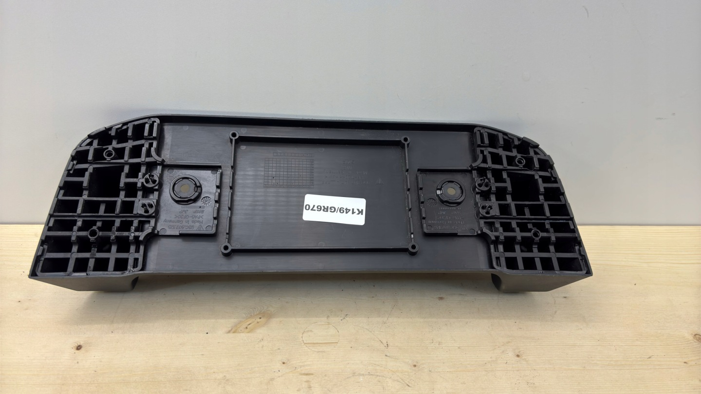 PORSCHE MACAN 95C 23R+ holder signs frame bracket K149/GR670