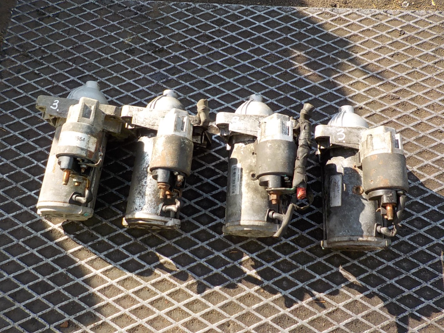 RENAULT LAGUNA III 2.0 DCI Anlasser Starter TS22E8
