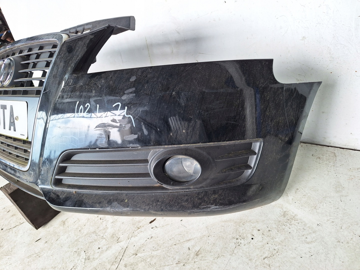 AUDI A3 LIFT 8P0 08-12 nárazník