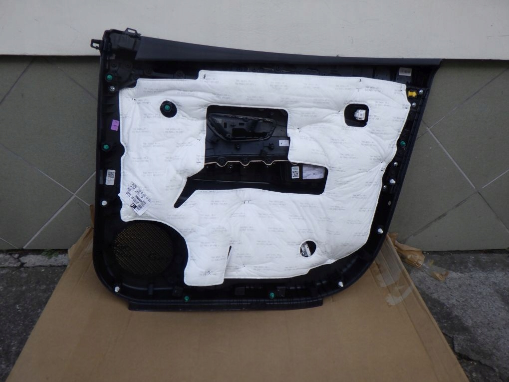 HYUNDAI TUCSON IV 4 20- upholstery left