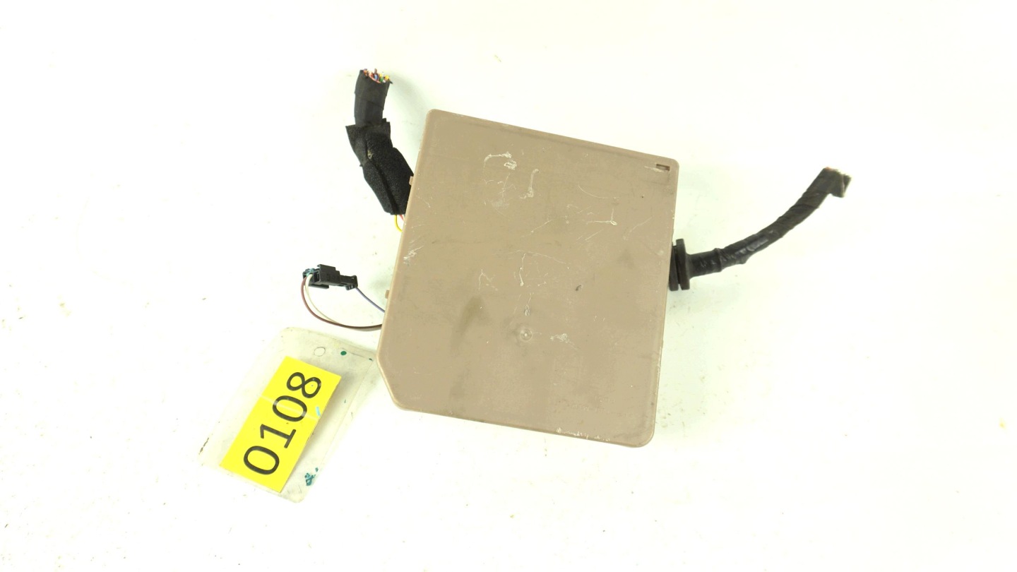 Module fusibles Module UPC UCH RENAULT CLIO 3 III MODUS 674661A