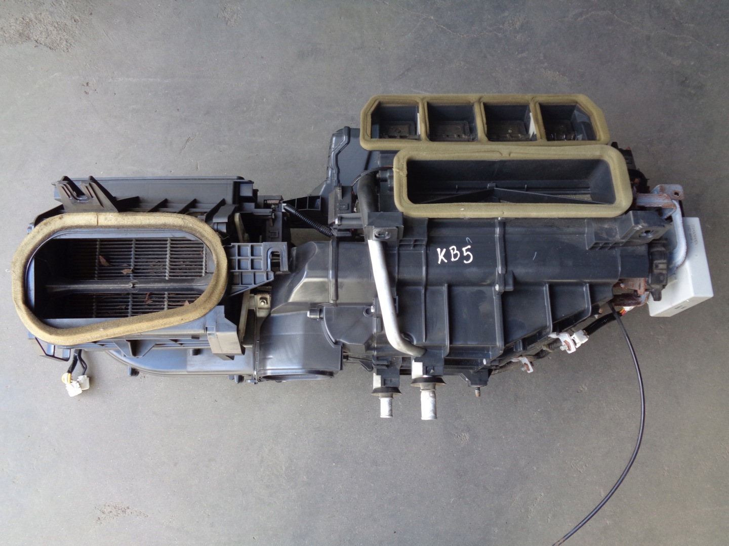 tOPENÍ ohřívač HONDA LEGEND KB1 LIFT KB2