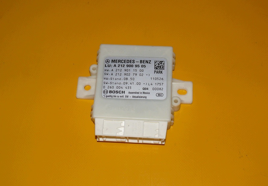 module unité de commande électronique uce PDC capteurs stationnement MERCEDES E-classe IV 4 W212 09-13r.