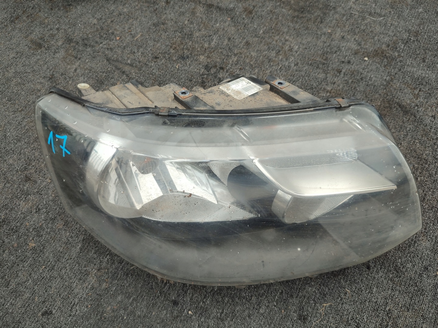 light front right VOLKSWAGEN TRANSPORTER T5 LIFT 09- 7E1941016D