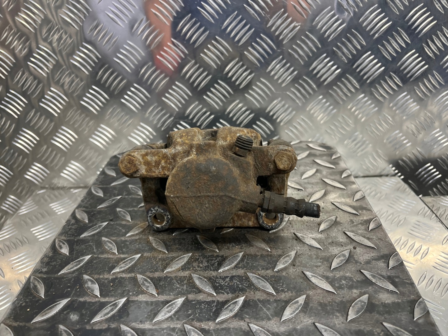 caliper brake left rear part rear LAND ROVER FREELANDER 2