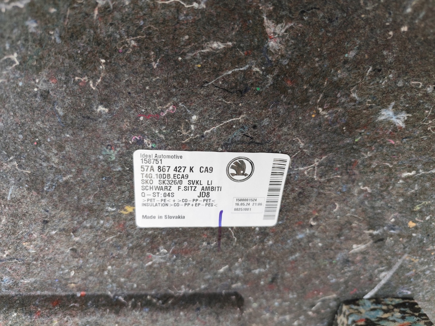 SKODA KAROQ 2024 boot upholstery left
