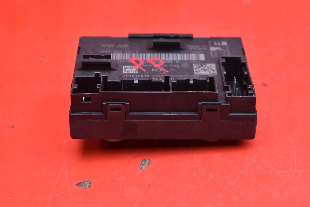 control unit module door right front 5Q0959592B VW PASSAT B8 KOMBI 14-20