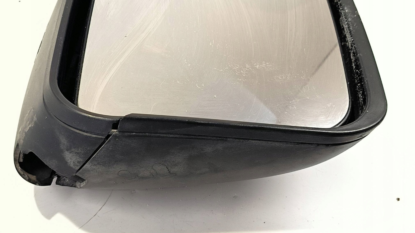 mirror left . SCANIA R 420 R420
