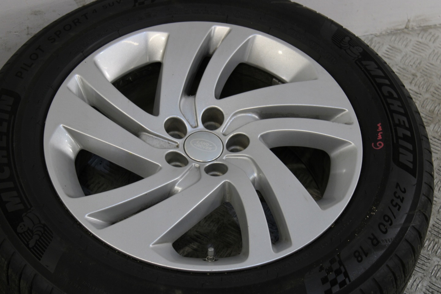 wheels discs disc 235/60 R18 LAND ROVER EVOQUE II 2 L551