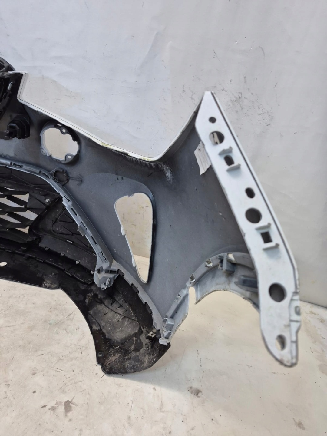 SEAT ARONA LIFT FR 21- bumper front front PDC 6F9807221E
