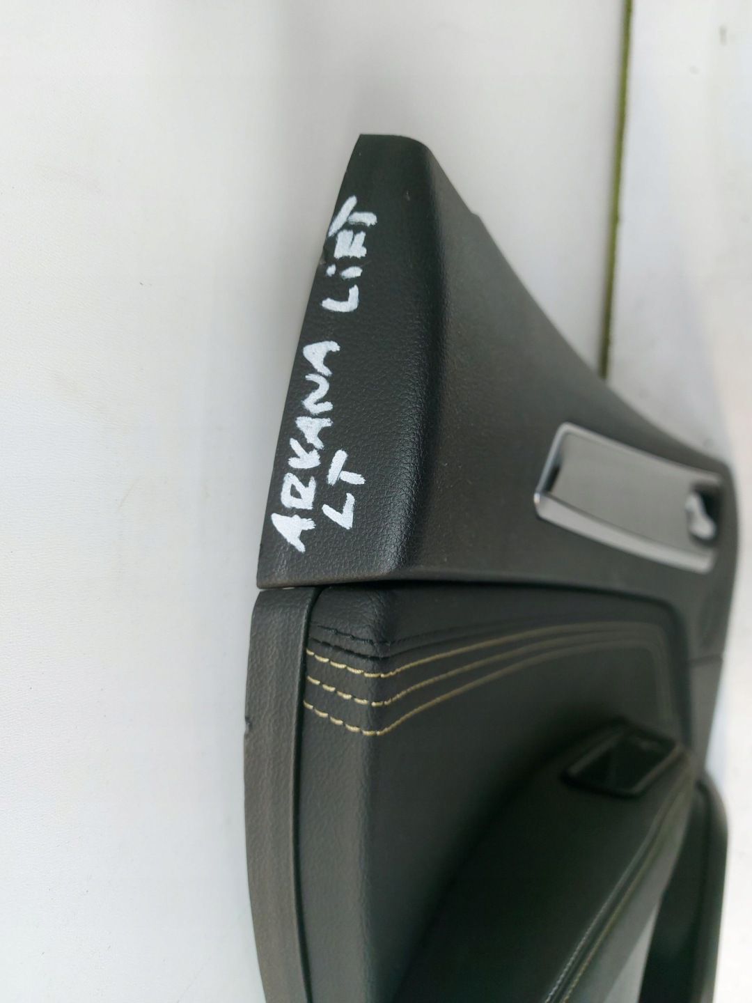 Renault Arkana, RS-Line upholstery side door left rear part