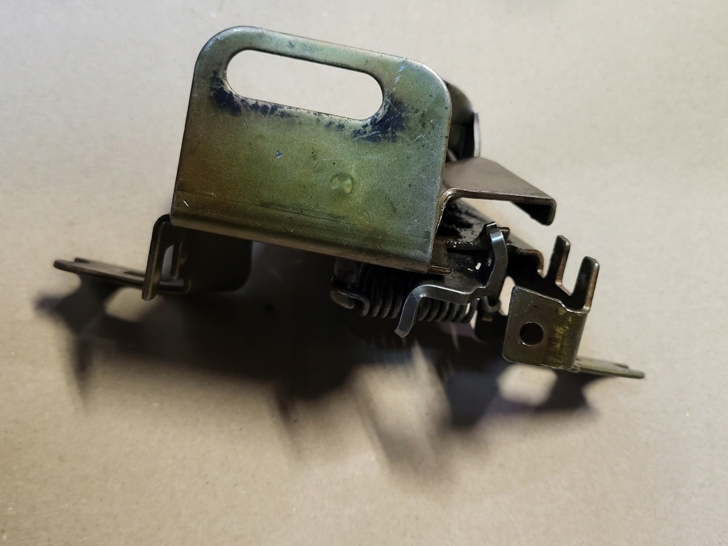 lock RYGIEL bonnets front VW GOLF III OE 1H0823509