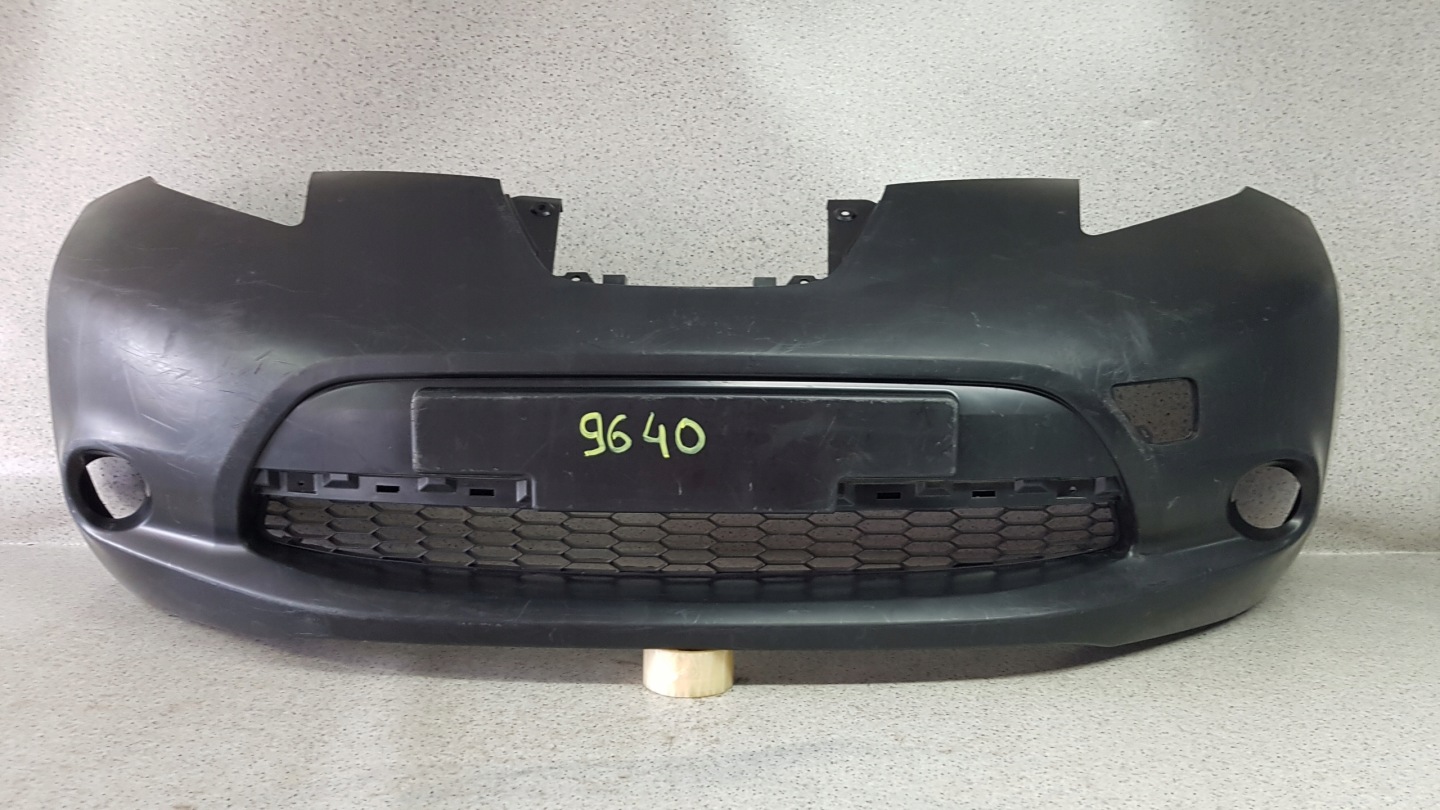 NISSAN LEAF and 2010 - new ORGINAL bumper front 9640