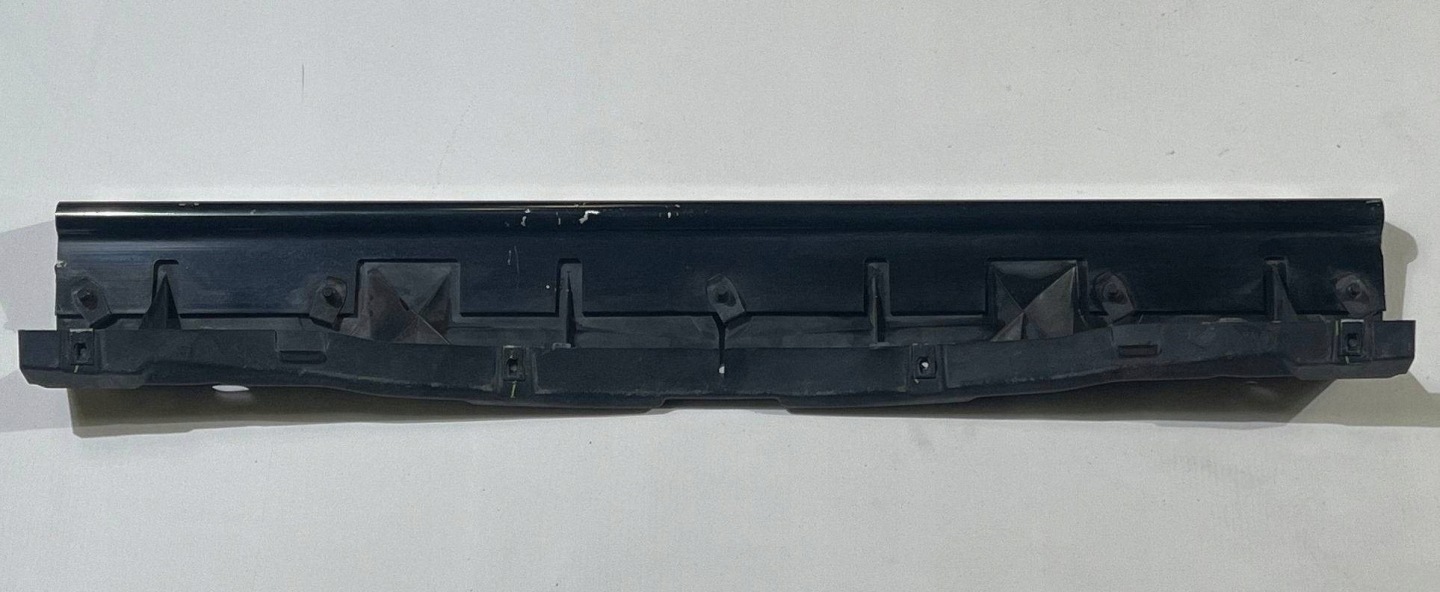 supporto staffa paraurti anteriore superiore Chevrolet Corvette C6 2005-2013