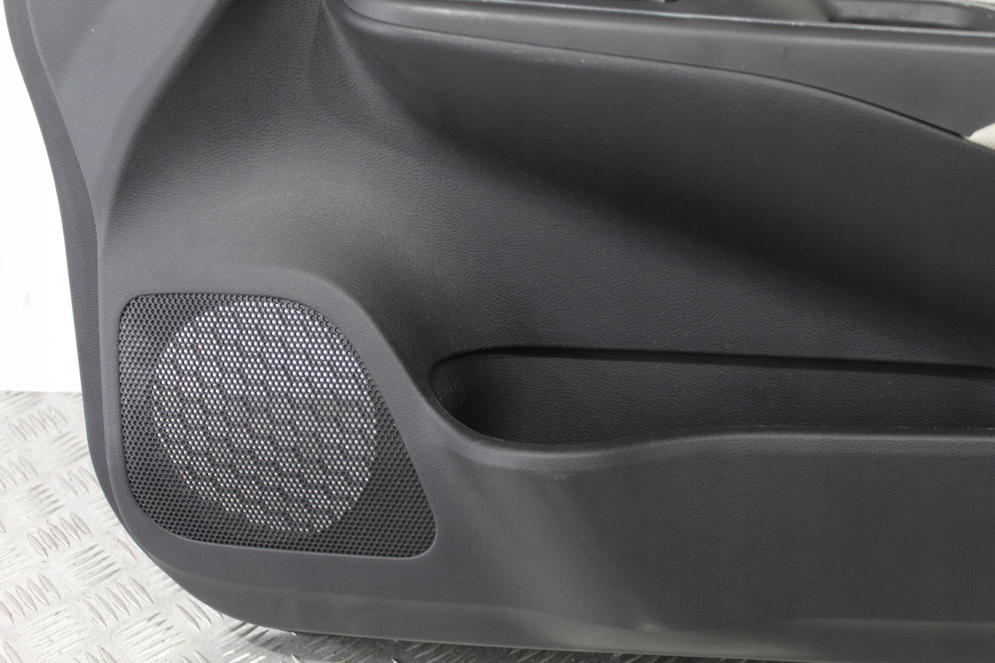 side door right front MICRA V 5 K14