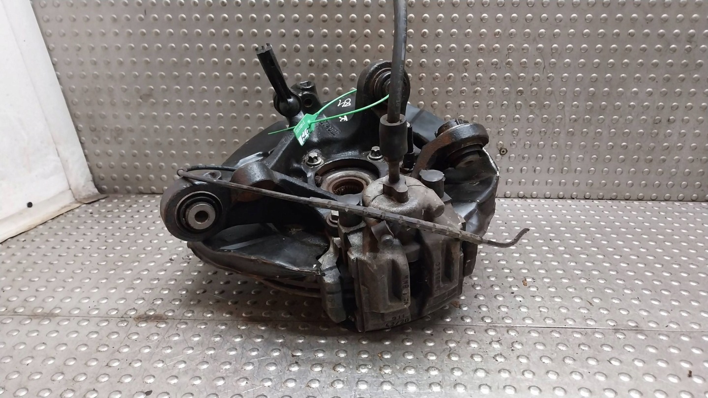 otoč čepu pravý záď 6788050 BMW X1 E84
