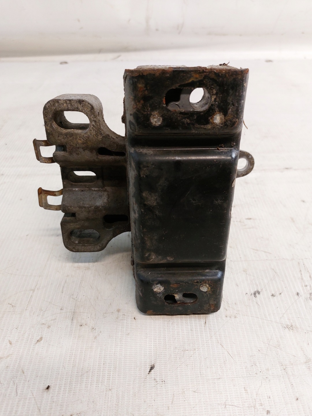 engine mount left AUDI A3 8L 1.6
