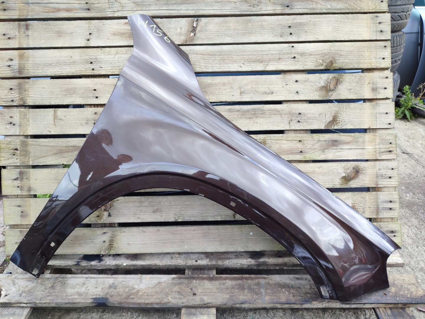 fender right front front MERCEDES W156 X156