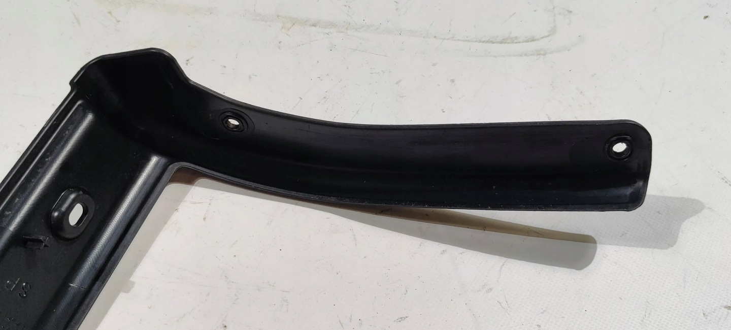 paraspruzzo copertura GREMBIALINA parafango PARASALE P.T Dodge Ram 13