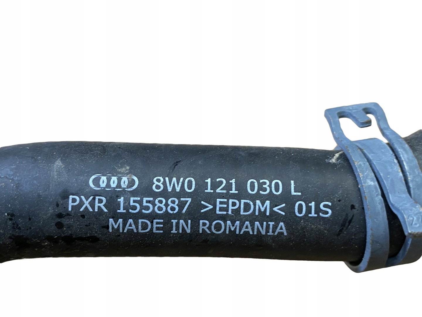 AUDI A4 A5 8W B9 TFSI prijenos crijevo vode 8W0121030L