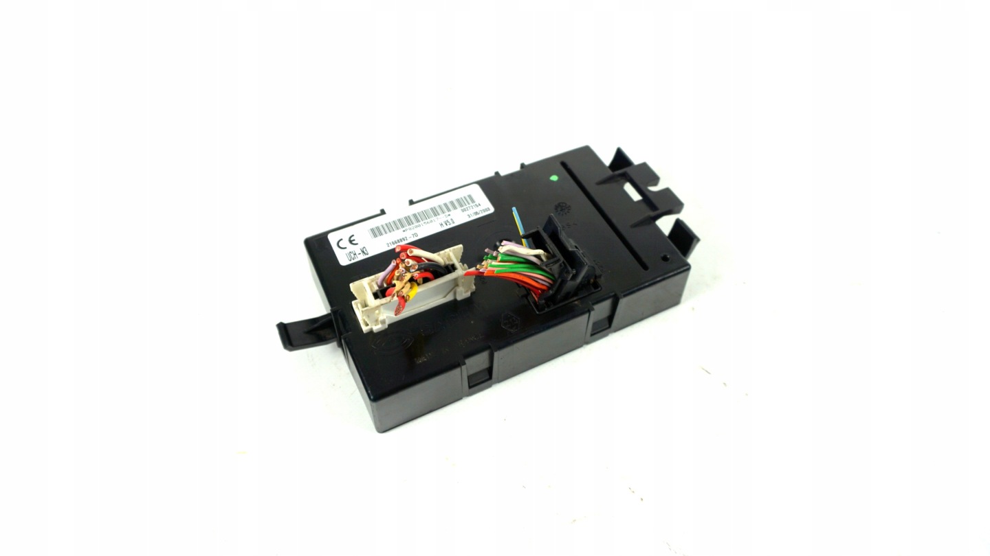 compartment UCH-N3 module BSI UCH N3 OPEL VIVARO RENAULT TRAFIC II 8200156017D