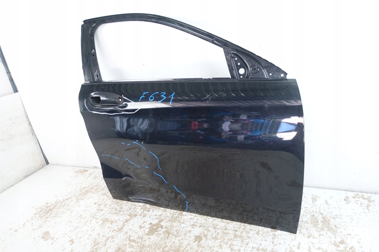 MERCEDES GLA X156 2013- door front right front A1567220210