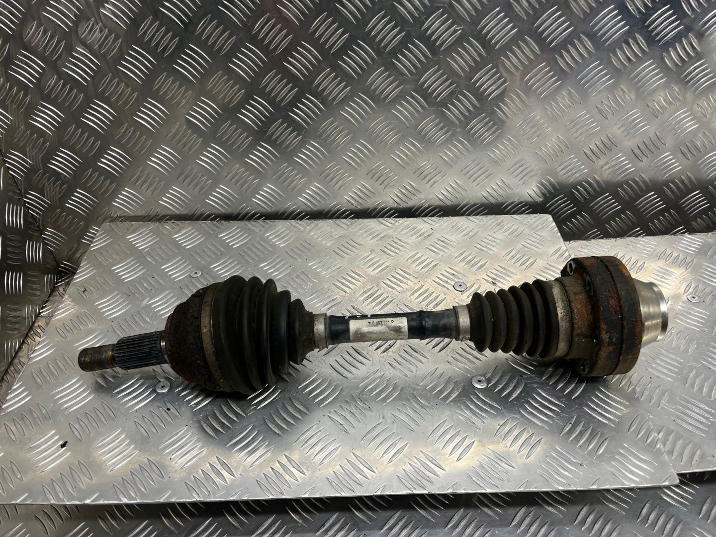 semi-axis semi-axis right front AUDI Q7 7L0407271F