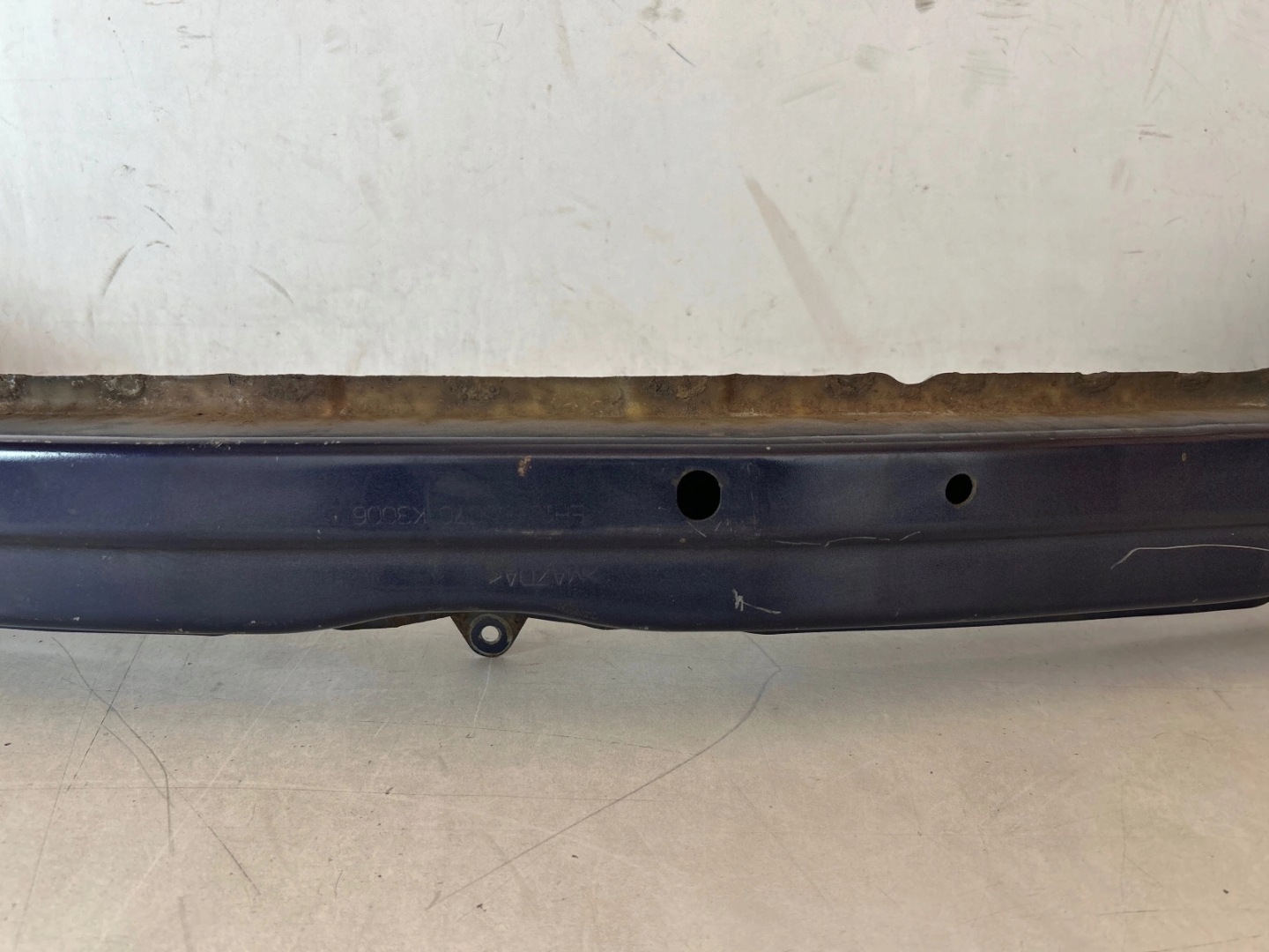sider pillar of a bumper front Mazda CX-7